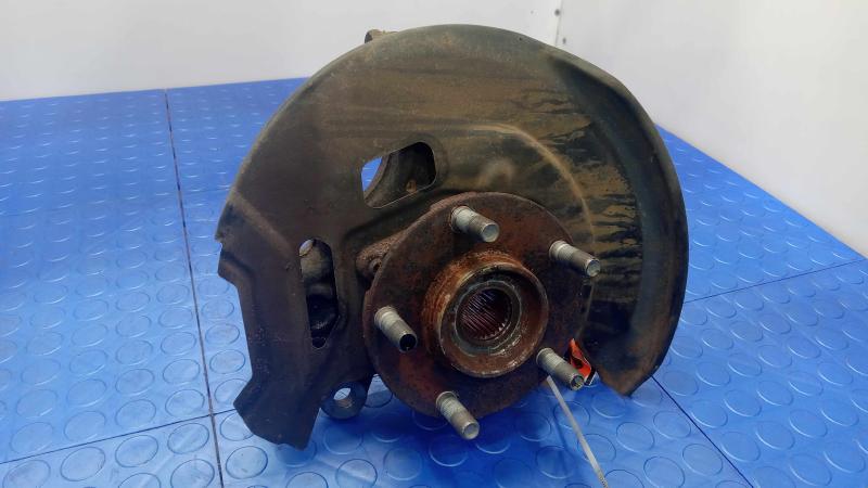 2015 Nissan Rogue Spindle Knuckle Front