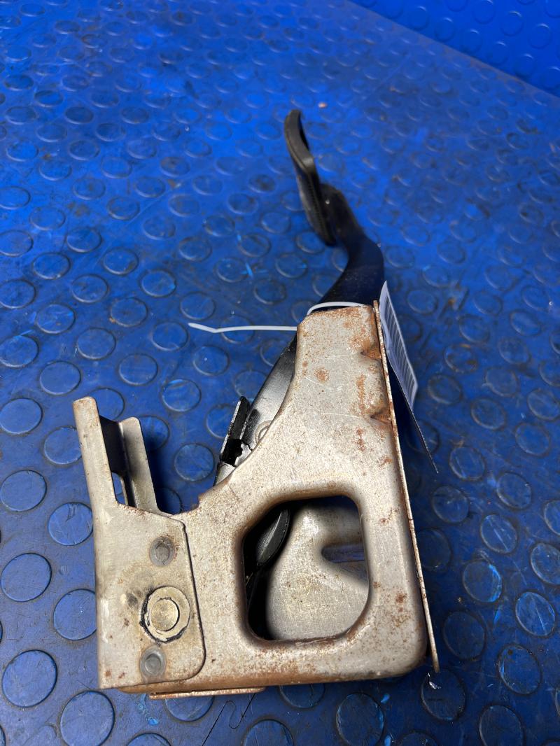 2011 - 2017 Jeep Patriot Brake Pedal Assembly w/ Bracket OEM