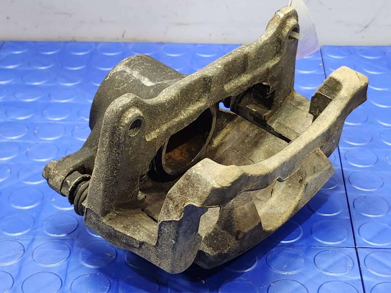 2019 Toyota Camry Caliper