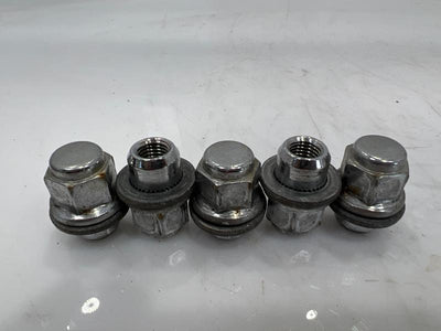 2010 Toyota Prius Lug Nuts