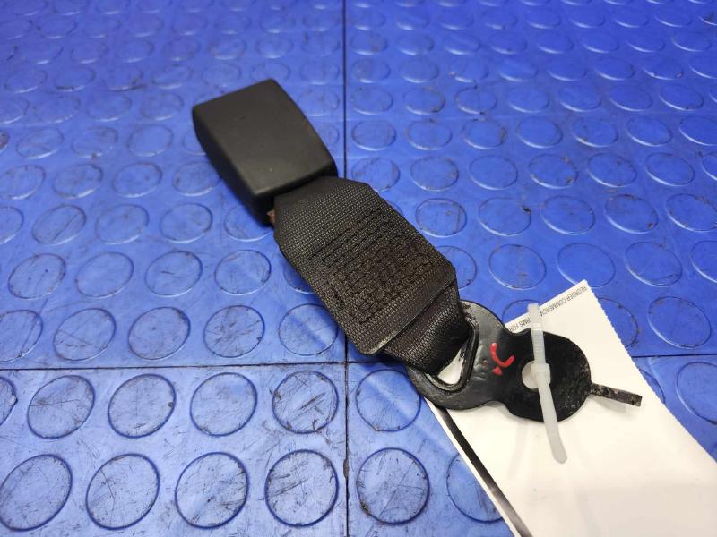2011 BMW 535i Rear Seat Belt