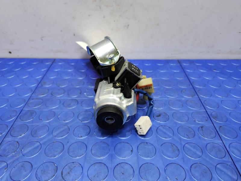 2018-2023 Kia Rio Ignition Switch Assembly with Key Genuine OEM 81910D3110