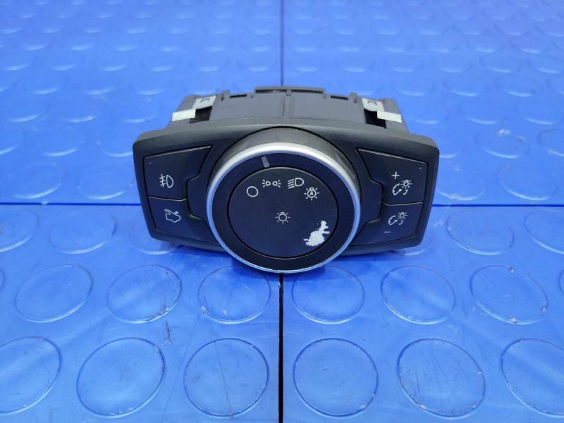 2015 Ford Focus Headlight Switch (Dash Mtd)