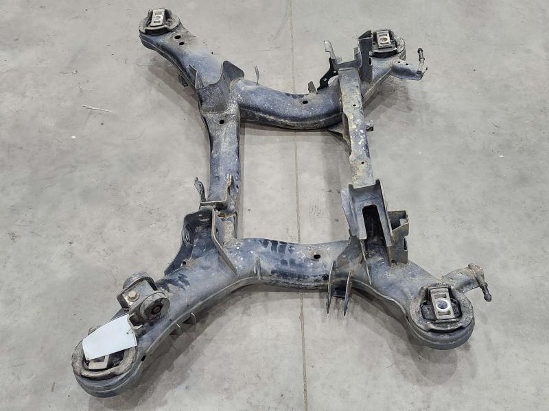 2014 Jeep Grand Cherokee Crossmember/Cradle/Undercarria
