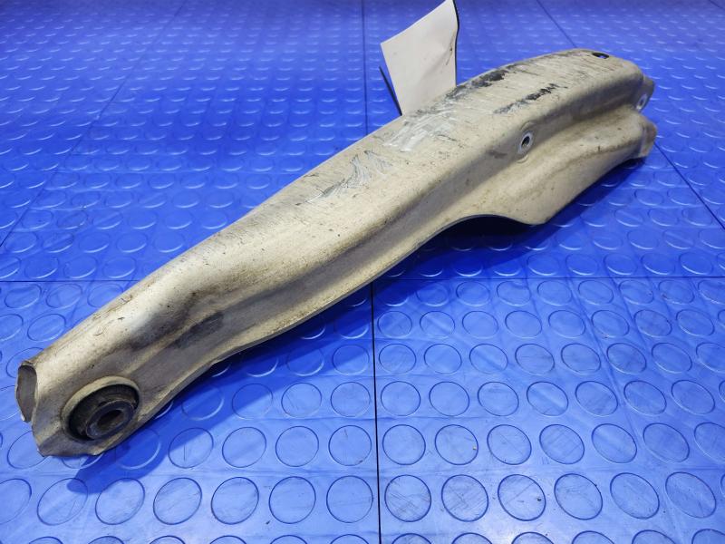 2017 Chrysler 200 Lower Control Arm Rr