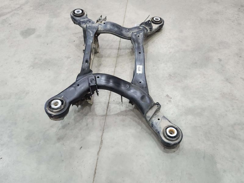 2010 Mercedes ML-Class Crossmember/Cradle/Undercarria