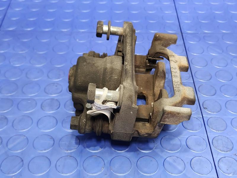 2013 Infiniti FX35 Caliper