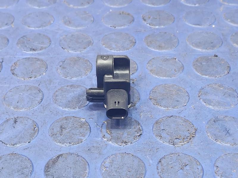 2011-2020 Dodge Durango Crash Impact Sensor Genuine OEM Part 56054085AA
