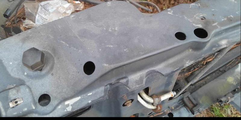 1995 Chevrolet Suburban Radiator Support