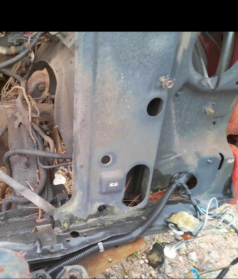 1995 Chevrolet Suburban Radiator Support