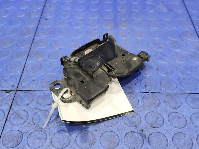 2013 Chrysler 300 Hood Latch