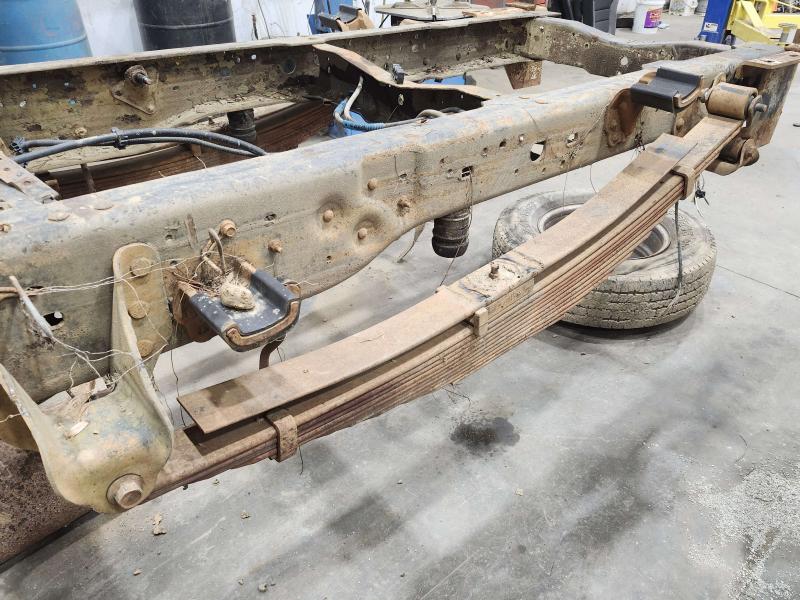 2005 Ford F-350 Super Duty Leaf Spring Rear