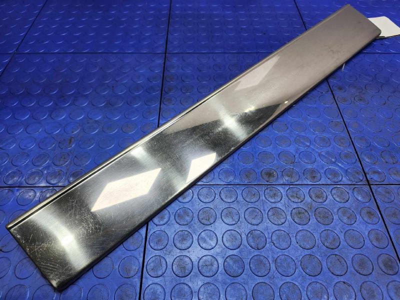 1984 Oldsmobile Ninety-Eight Rear Door Moulding