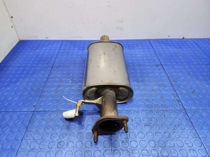 2016 Kia Sedona Muffler