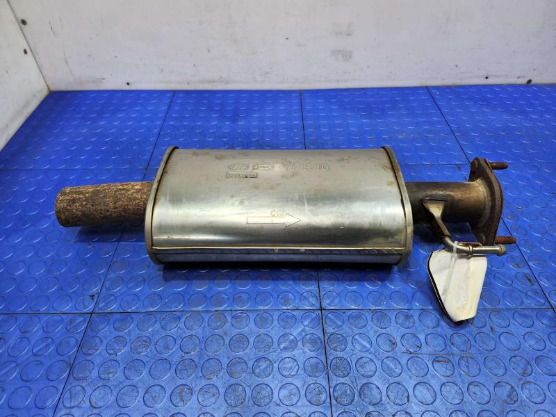 2016 Kia Sedona Muffler