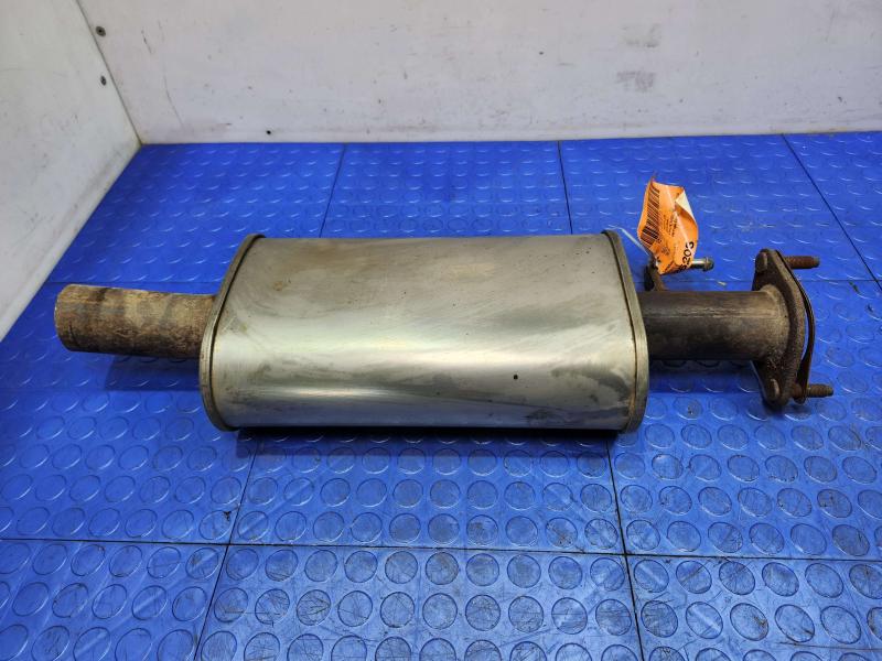 2016 Kia Sedona Muffler