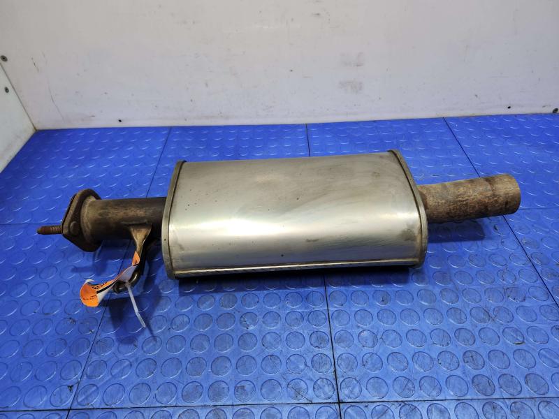 2016 Kia Sedona Muffler