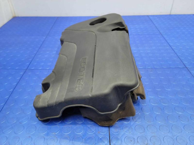 2018 Chevrolet Malibu Engine Cover