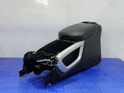 2019 Nissan Titan Front Console
