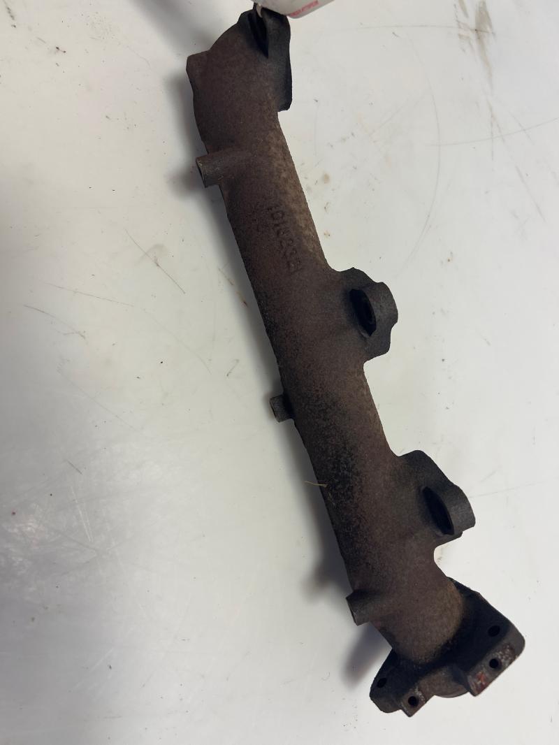 1996 Oldsmobile Ciera Exhaust Manifold