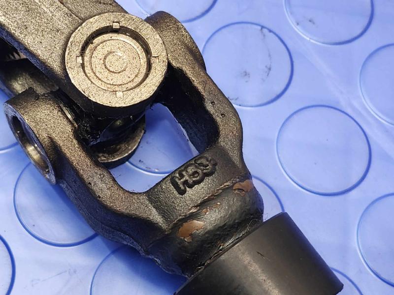 2016-2021 Hyundai Tucson Steering Intermediate Shaft Assembly OEM 56400D3000