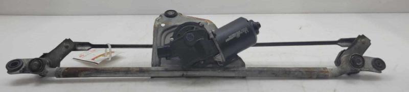 2005 - 2007 Jeep Grand Cherokee Windshield Wiper Motor and Linkage Assembly OEM 55156313AB