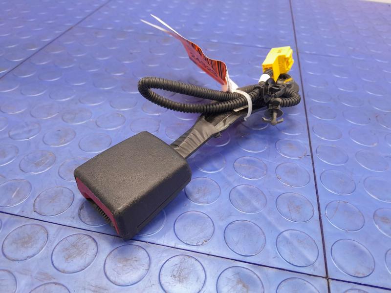 2021 Kia Rio Front Seat Belt