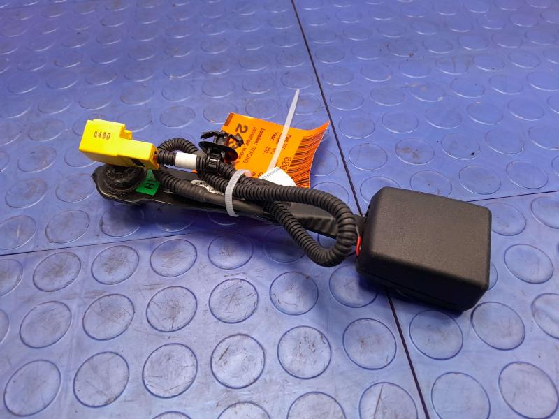 2021 Kia Rio Front Seat Belt