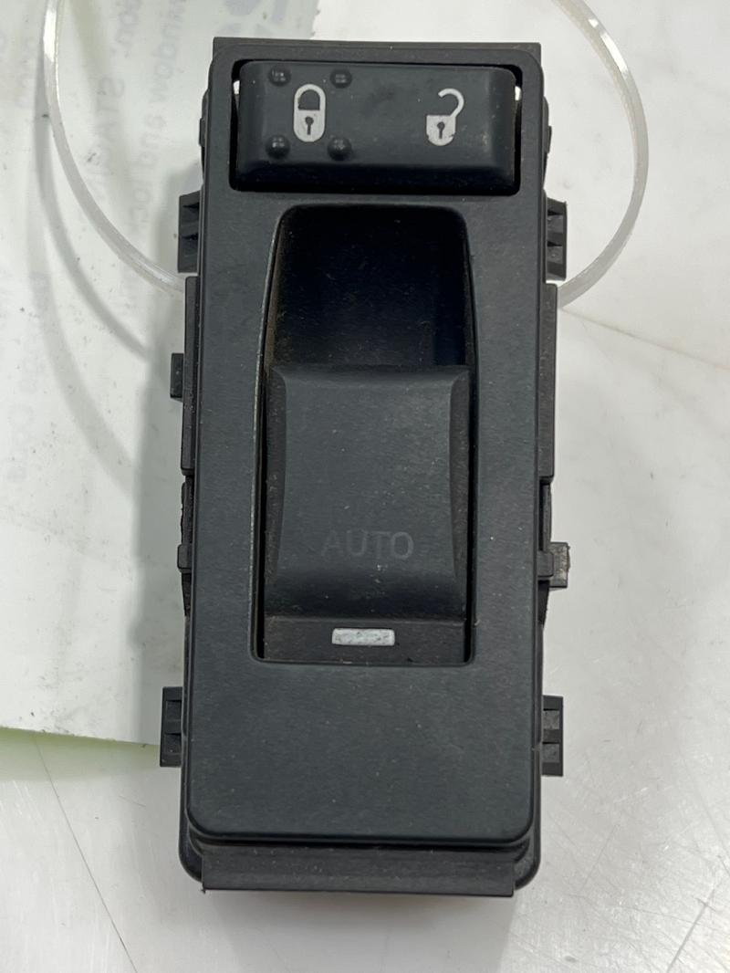 2009 Jeep Grand Cherokee Door Switch Front