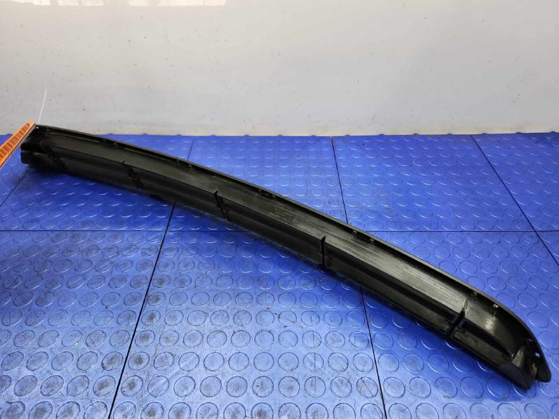 2013-2015 Hyundai Santa Fe Sport Lower Center Bumper Grille OEM 86561-4Z000