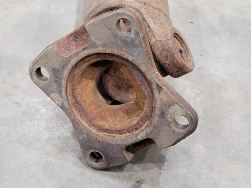 2013 Ford F-350 Super Duty Rear Drive Shaft