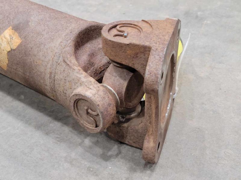 2013 Ford F-350 Super Duty Rear Drive Shaft