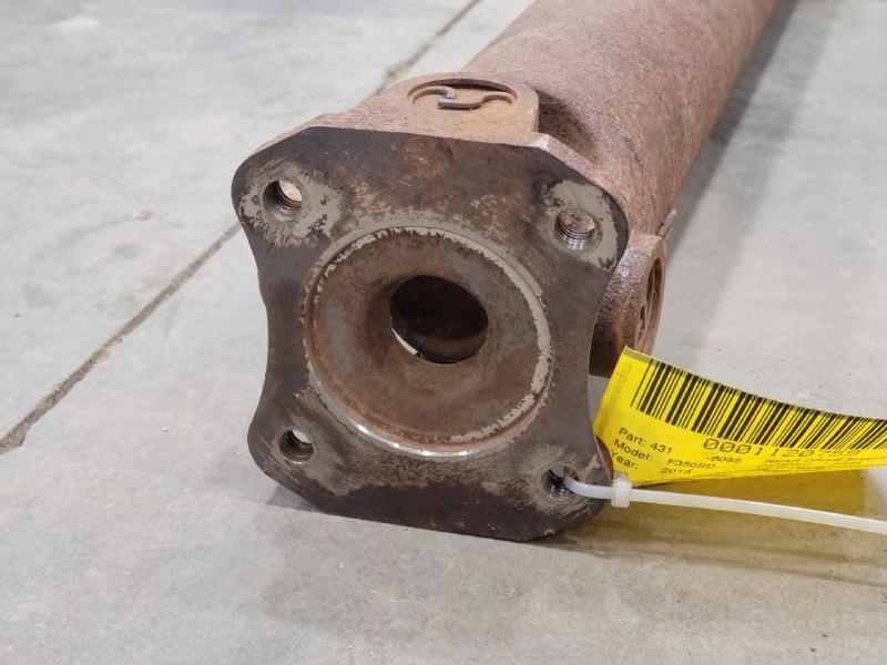 2013 Ford F-350 Super Duty Rear Drive Shaft