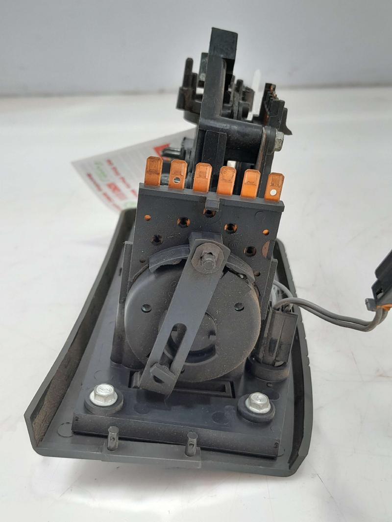 1995 Chevrolet Astro Heater A/C Control