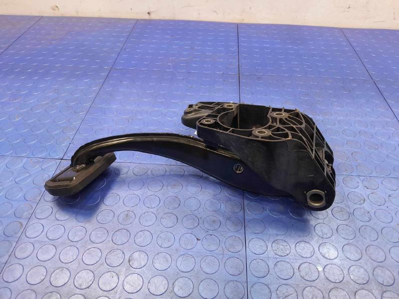 2017-2023 Tesla Model 3 Brake Pedal Assembly Genuine OEM Part 1044691-00-D
