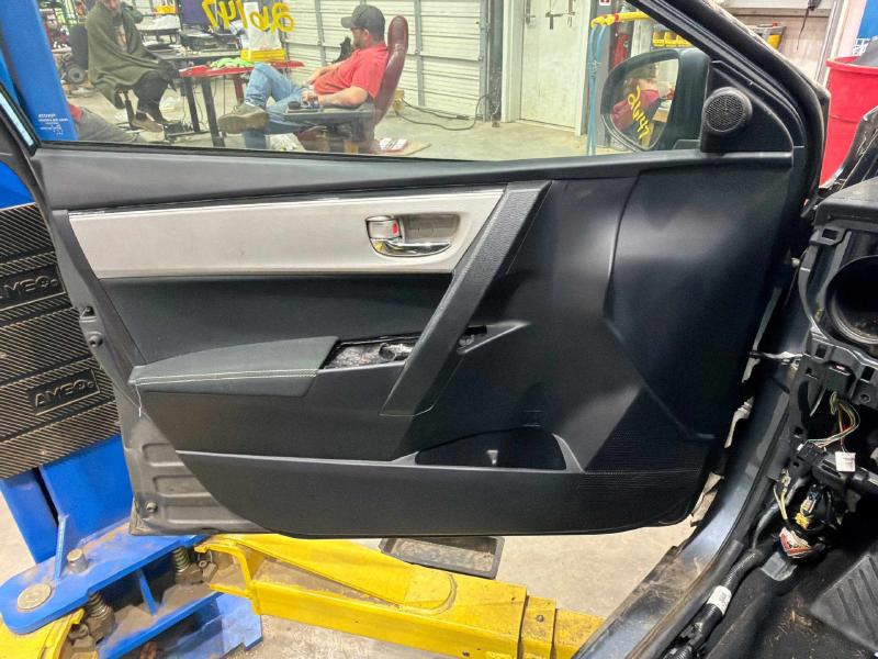2017 Toyota Corolla Front Door Trim Panel