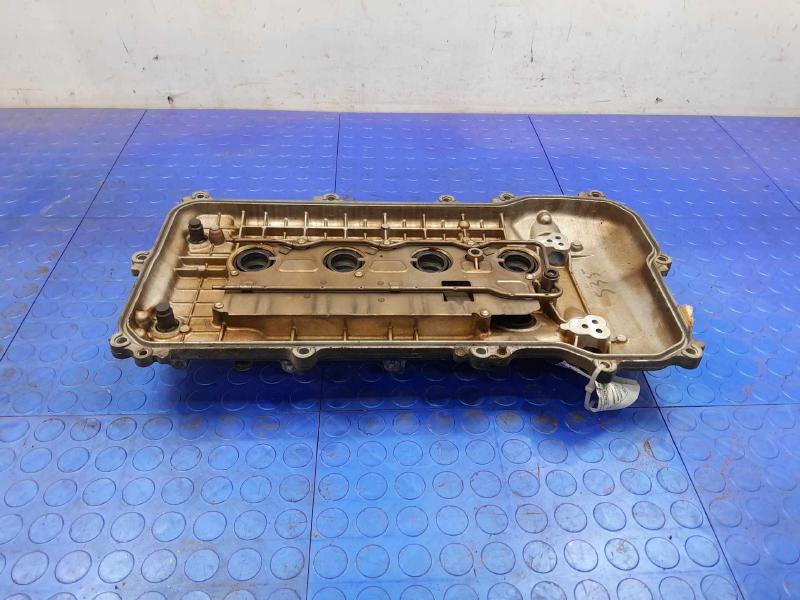 2010 Toyota Corolla Valve Cover