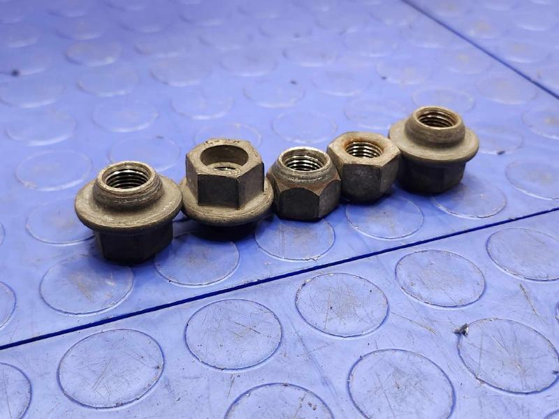 1984 Oldsmobile Ninety-Eight Lug Nuts