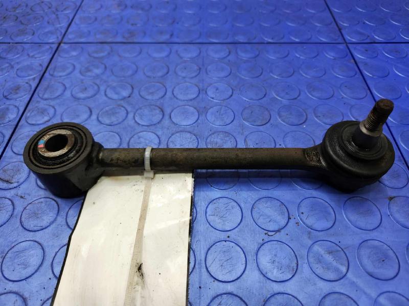 2015 Hyundai Santa Fe Lower Control Arm Rr