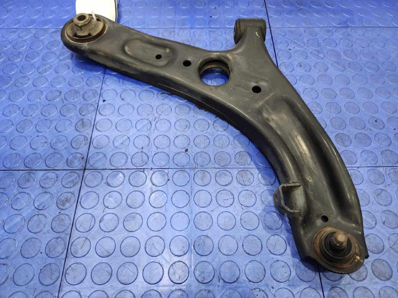 2012 Hyundai Veloster Lower Control Arm Front
