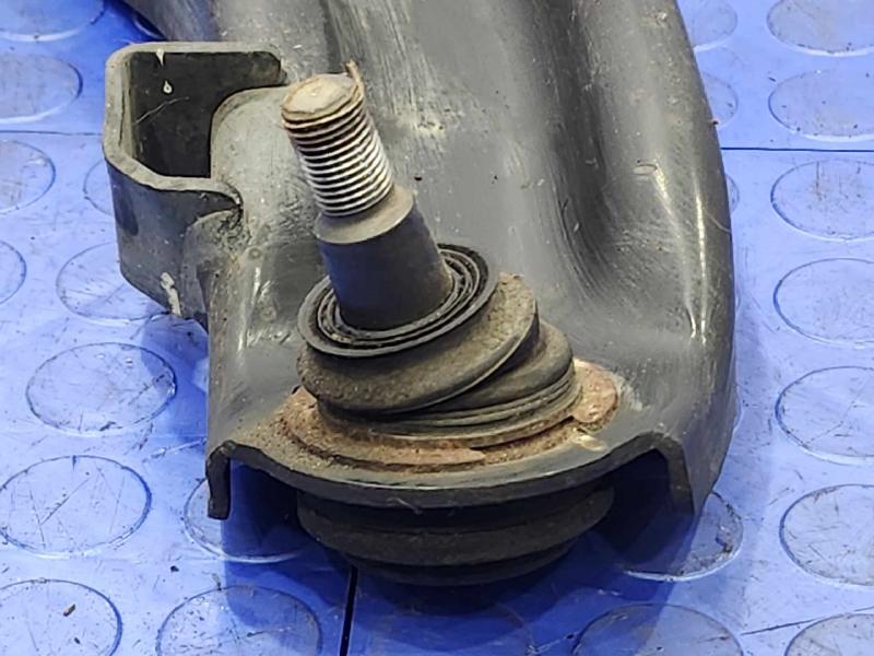 2012 Hyundai Veloster Lower Control Arm Front