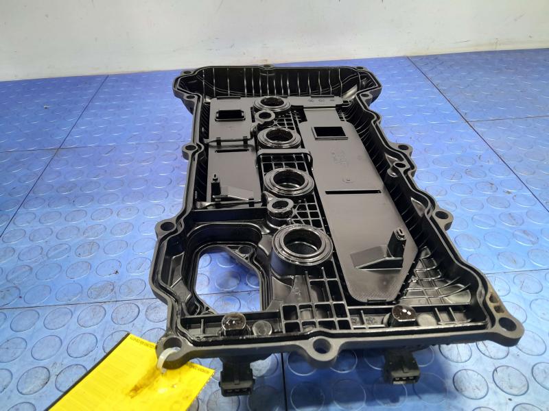 2015 Hyundai Tucson Valve Cover