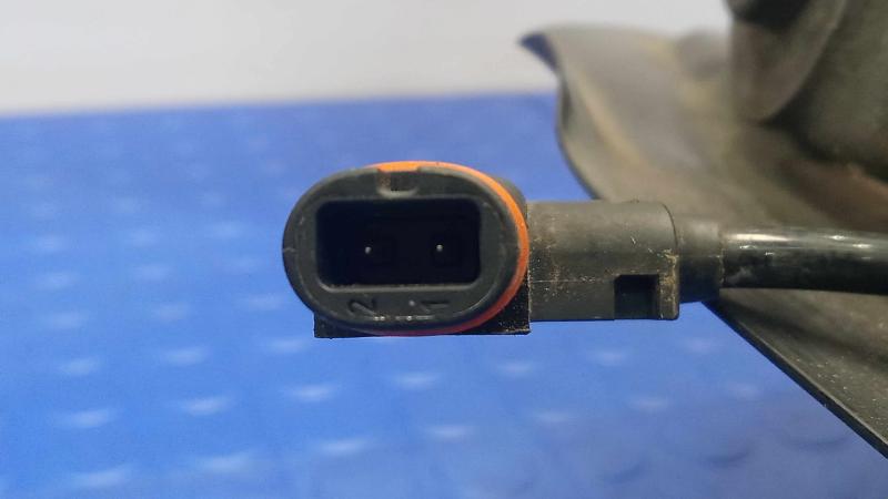 2012 Mercedes R-Class Spindle Knuckle Front