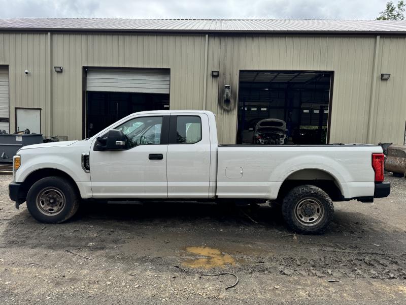 2017 Ford F-250 Super Duty Side/Rear/Cargo Regulator