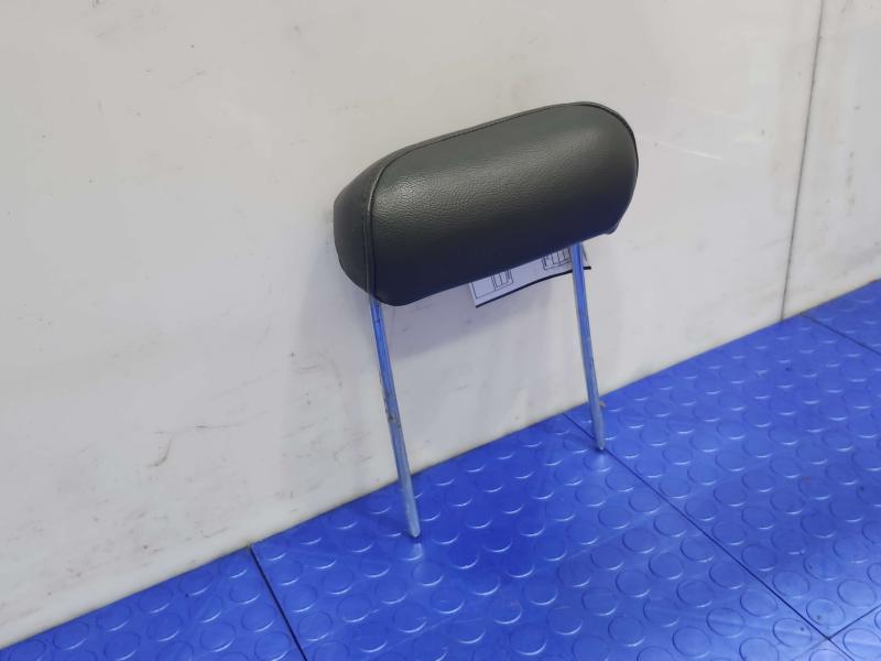 2004 Ford Explorer Headrest