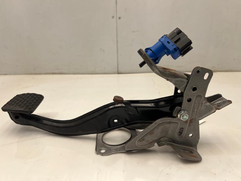 2014 - 2017 Mazda 6 Brake Pedal Assembly OEM