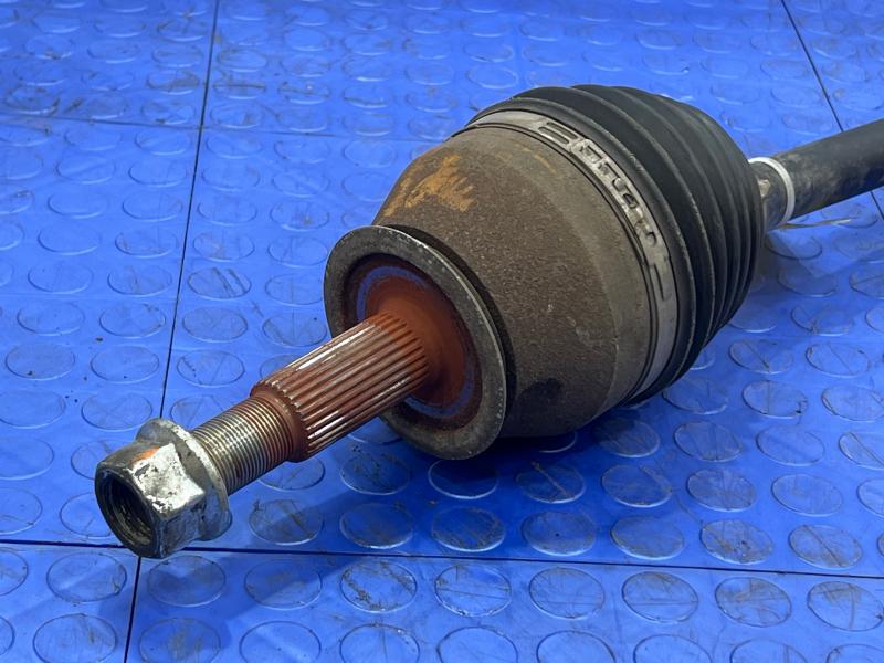 2014 Infiniti QX80 Axle Shaft