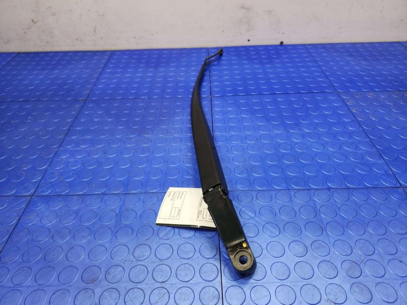 2015 Toyota Prius Wiper Arm