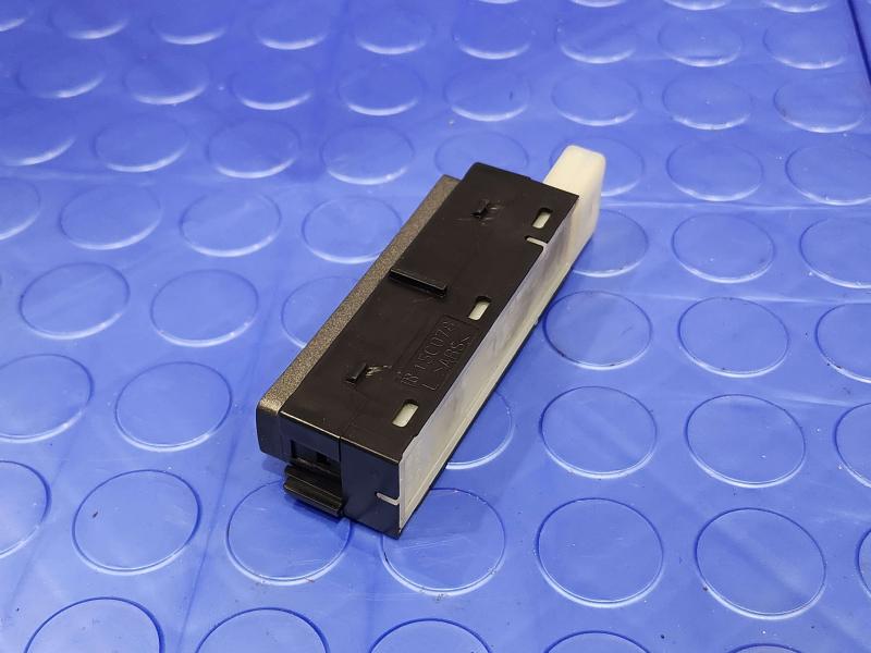 2008 Lexus LS 460 Door Switch Front