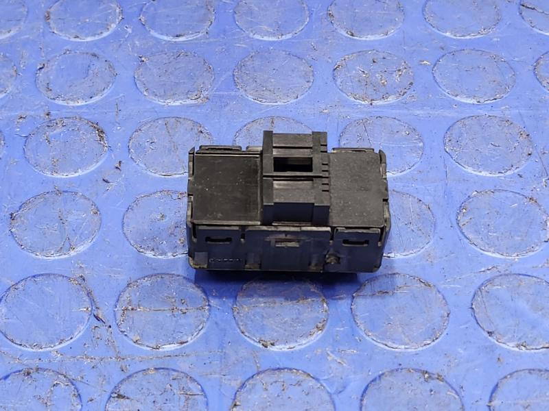 2014 Nissan Maxima Door Switch Front
